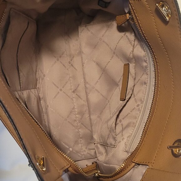 MICHAEL KORS Jet Set Large Signature Logo Shoulder Bag - Like New Used - Picture 6 of 13